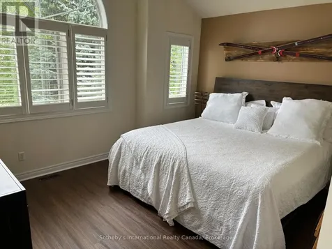 4 Nettleton Court Collingwood ON L9Y 5B7