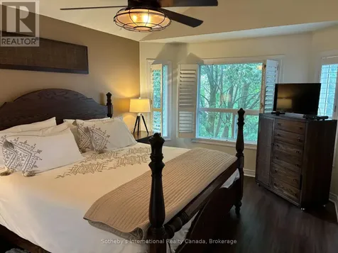 4 Nettleton Court Collingwood ON L9Y 5B7