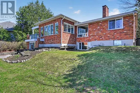 917 Tindle Court Selwyn ON K9J 0C5