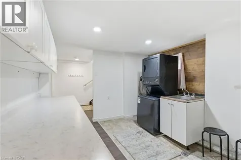 352 East 28th Street Hamilton ON L8V 3J6