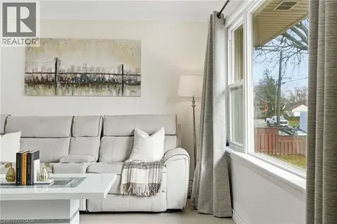 352 East 28th Street Hamilton ON L8V 3J6