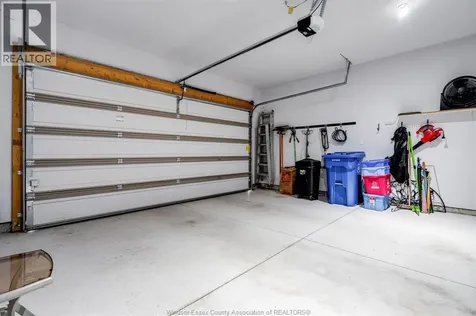 31 Mettawas Lane Kingsville ON N9Y 2C9