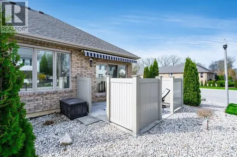 31 Mettawas Lane Kingsville ON N9Y 2C9