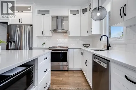 31 Mettawas Lane Kingsville ON N9Y 2C9