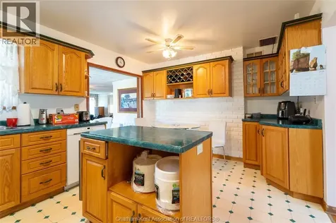 16 Arthur Drive Chatham ON N7M 3Y4