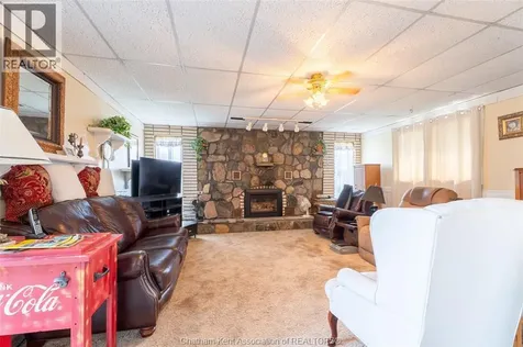 16 Arthur Drive Chatham ON N7M 3Y4