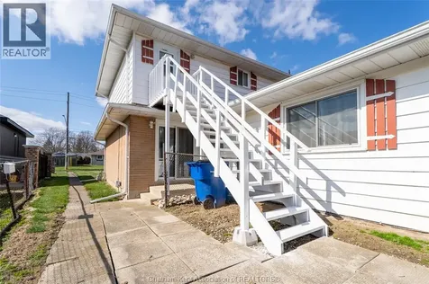 16 Arthur Drive Chatham ON N7M 3Y4