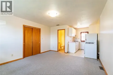 16 Arthur Drive Chatham ON N7M 3Y4