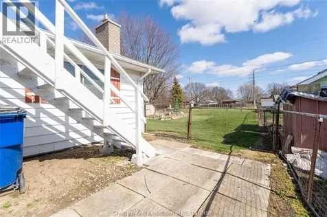 16 Arthur Drive Chatham ON N7M 3Y4