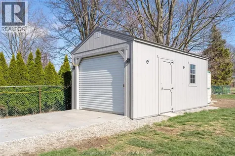 16 Arthur Drive Chatham ON N7M 3Y4