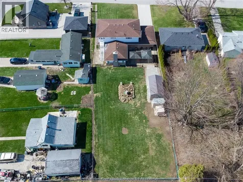 16 Arthur Drive Chatham ON N7M 3Y4