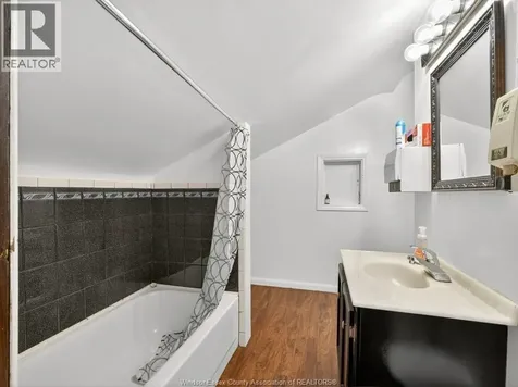 1279 Ouellette Avenue Windsor ON N8X 1J3