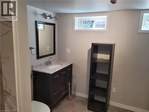 211 Dixon Street Kitchener ON N2G 3E8