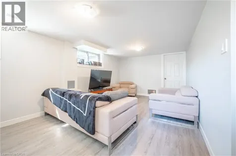 211 Dixon Street Kitchener ON N2G 3E8
