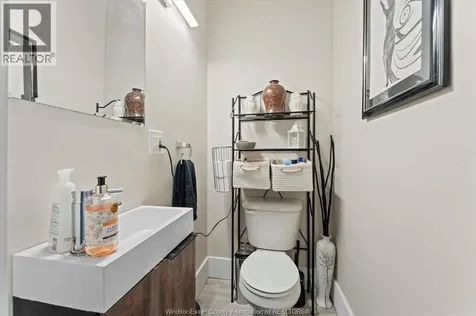 283 Villaire Windsor ON N8S 2J1