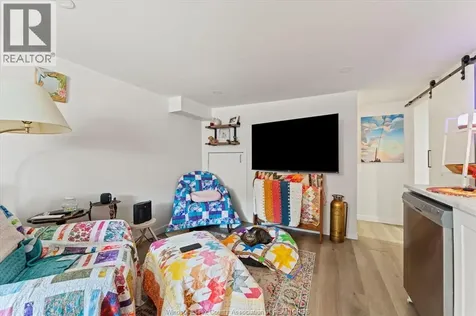 283 Villaire Windsor ON N8S 2J1