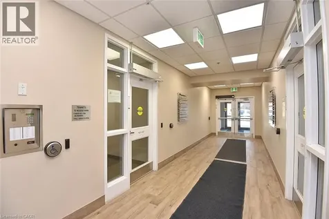 170 Rockhaven Lane Hamilton ON L8B 1B5