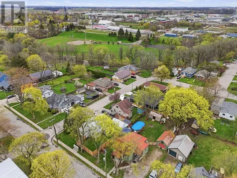 27 Linden Street Aylmer ON N5H 1Y7