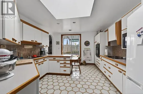 99 King Street East Gananoque ON K7G 1E8