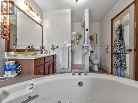 99 King Street East Gananoque ON K7G 1E8
