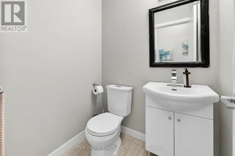 917 Robert Ferrie Drive Kitchener ON N2R 0P2