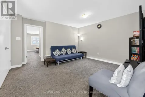 917 Robert Ferrie Drive Kitchener ON N2R 0P2