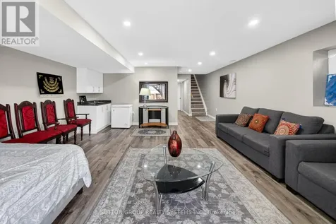917 Robert Ferrie Drive Kitchener ON N2R 0P2