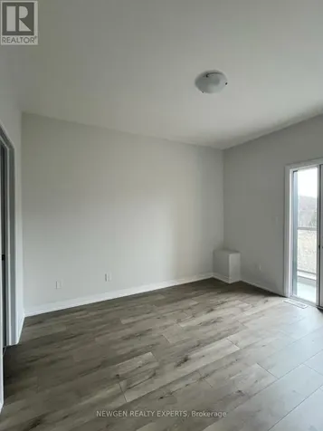 261 Woodbine Ave Avenue Kitchener ON N2R 0S7