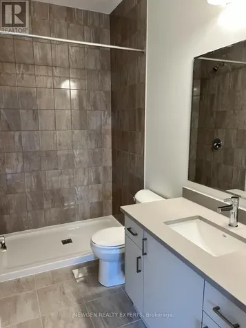261 Woodbine Ave Avenue Kitchener ON N2R 0S7