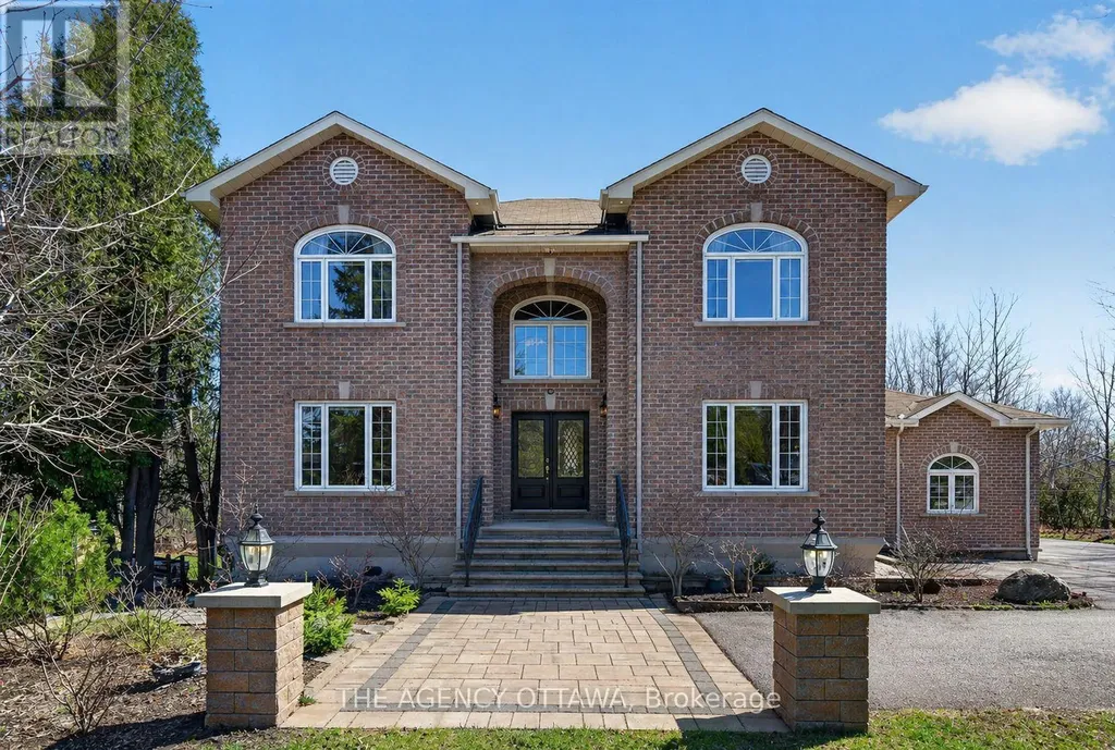 4633 Albion Road Ottawa ON K1X 1A4