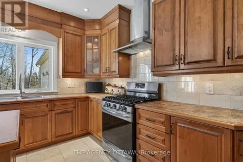 4633 Albion Road Ottawa ON K1X 1A4