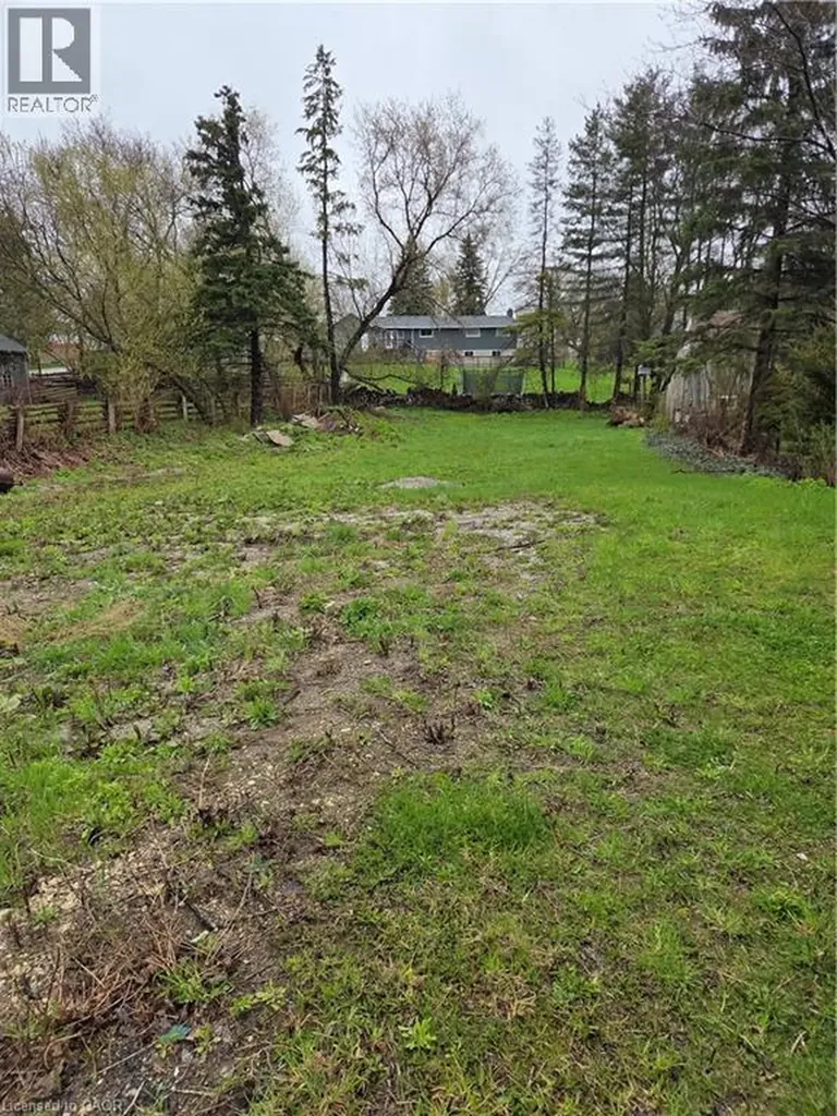 56 Brock Rd S Road Puslinch ON N1H 6H9