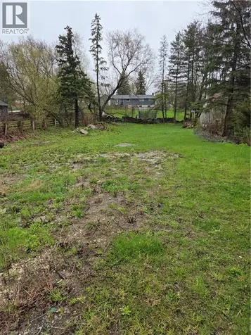 56 Brock Rd S Road Puslinch ON N1H 6H9