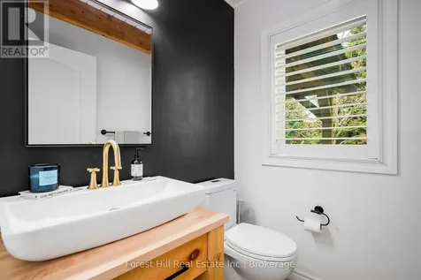 144 Brooker Boulevard Blue Mountains ON L9Y 0L4