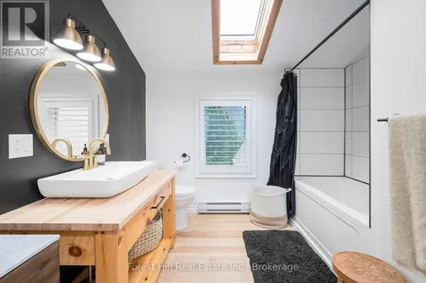 144 Brooker Boulevard Blue Mountains ON L9Y 0L4
