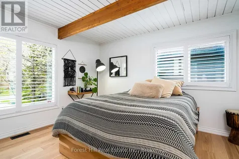 144 Brooker Boulevard Blue Mountains ON L9Y 0L4