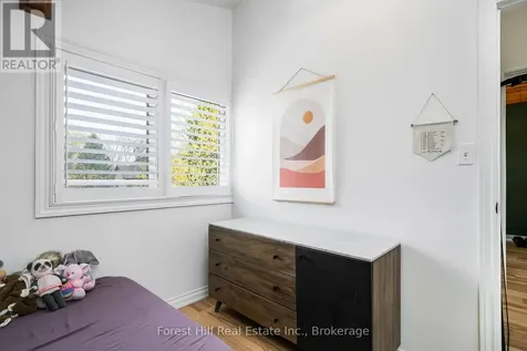 144 Brooker Boulevard Blue Mountains ON L9Y 0L4