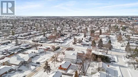 45 Epworth Avenue Ottawa ON K2G 2L8