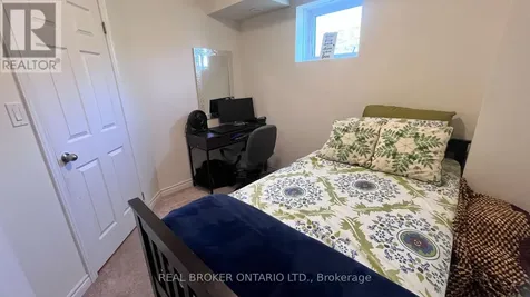 13 Eaton Park Lane Toronto (l'amoreaux) ON M1W 0A5