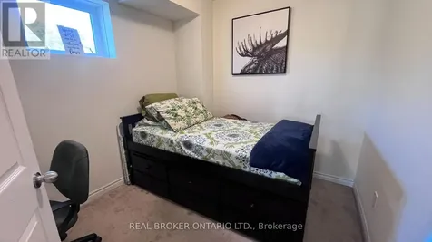 13 Eaton Park Lane Toronto (l'amoreaux) ON M1W 0A5