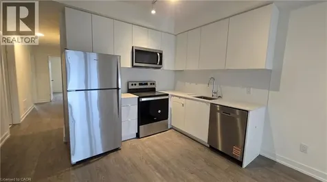 16 Melbourne Avenue St. Catharines ON L2P 0G5