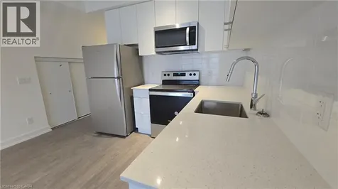 16 Melbourne Avenue St. Catharines ON L2P 0G5