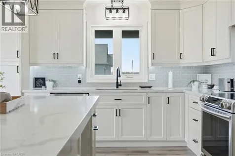 401 Lighthouse Drive Dunnville ON N1A 2W6