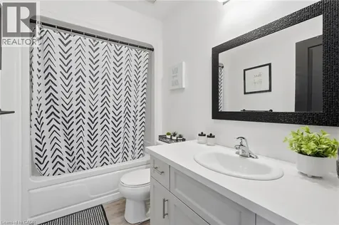 401 Lighthouse Drive Dunnville ON N1A 2W6