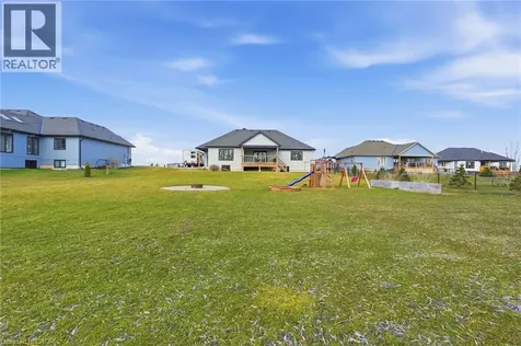 401 Lighthouse Drive Dunnville ON N1A 2W6