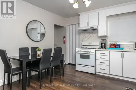 27 Peel Street Penetanguishene ON L9M 1A5