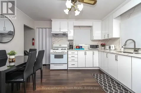 27 Peel Street Penetanguishene ON L9M 1A5