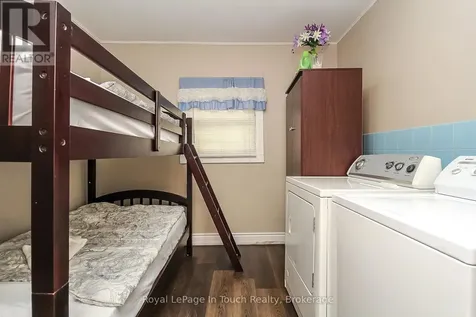 27 Peel Street Penetanguishene ON L9M 1A5