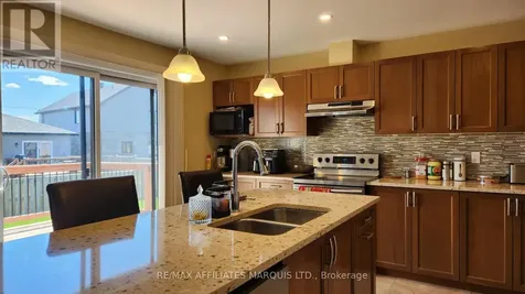 369 Belfort Crescent Cornwall ON K6H 0H4