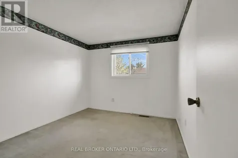 88 Clarkson Crescent Ottawa ON K2L 3E2
